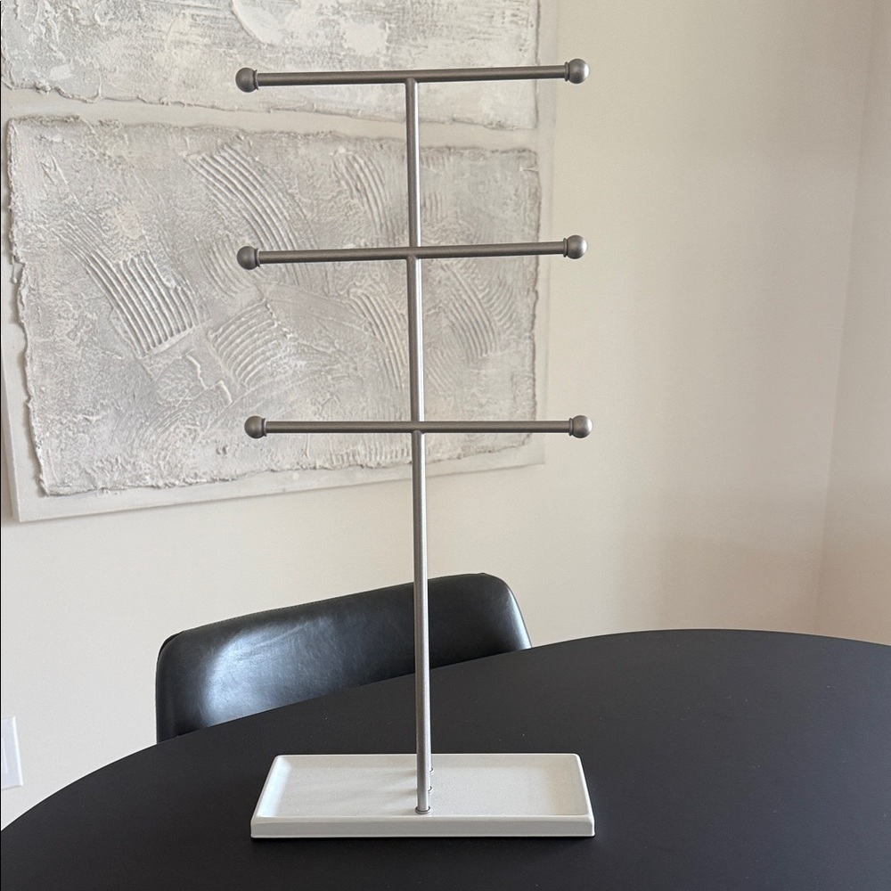 Umbra Jewelry Stand